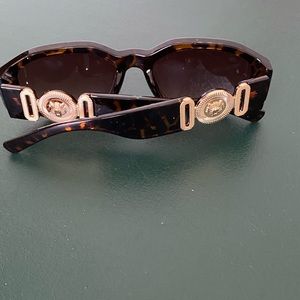 444 vision Vtg shades